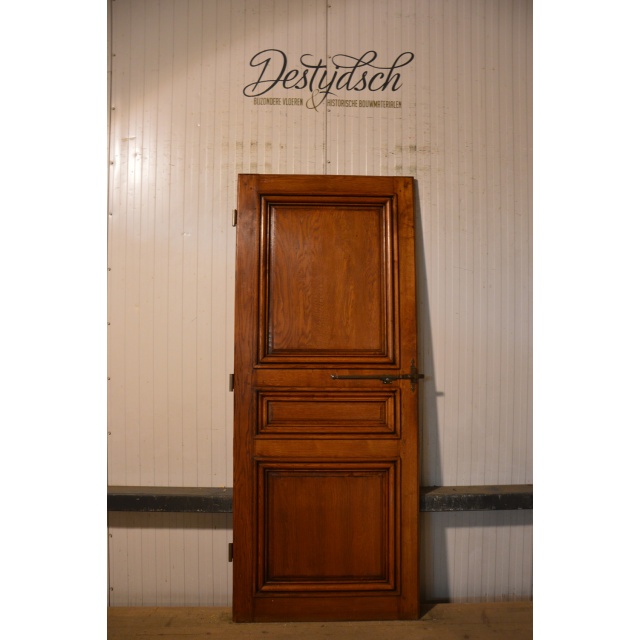 Oude opdek paneeldeur 