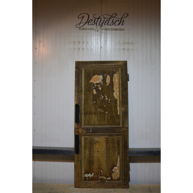 Oude geloogde deur  