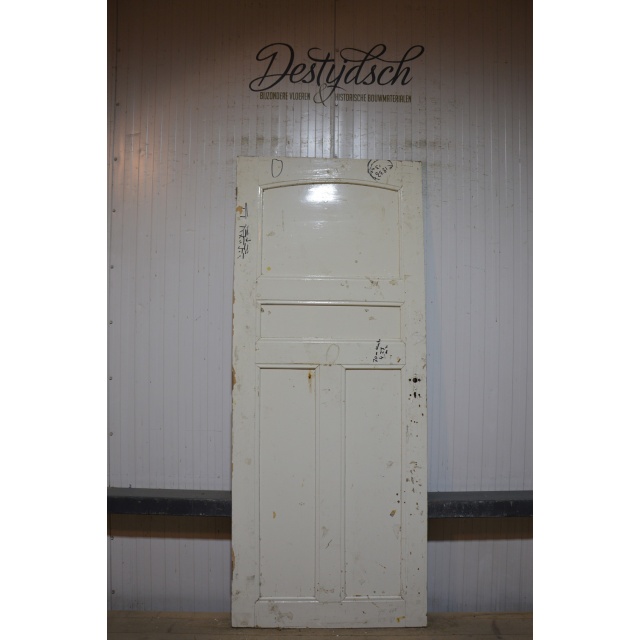 Oude viervlaks paneeldeur     