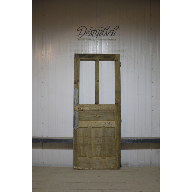 Oude geloogde deur 