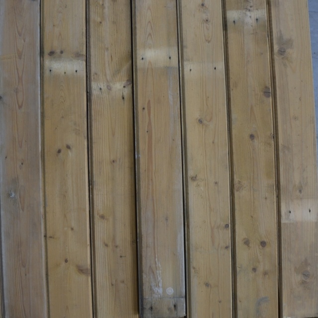 Oude grenen planken met v-groef