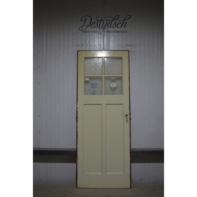 Oude Bruynzeel drievaks paneeldeur met ruitjes 