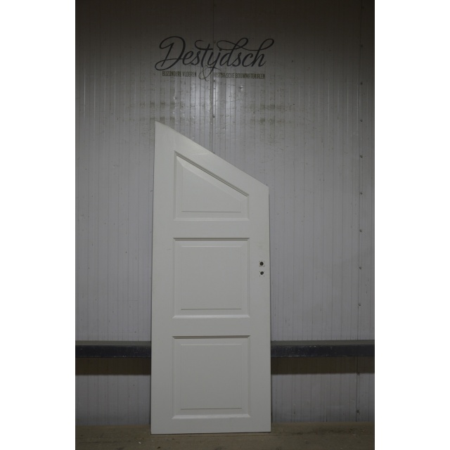 Oude drievaks paneeldeur 