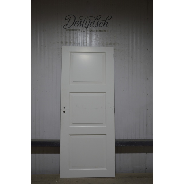 Oude drievaks paneeldeur 