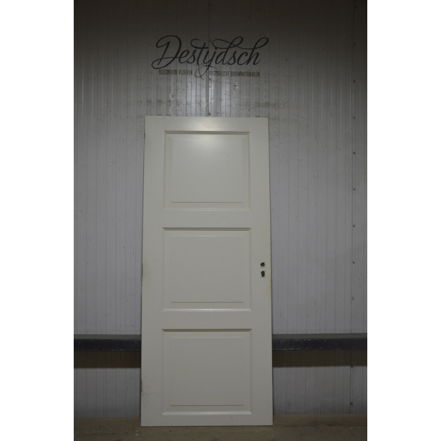 Oude drievaks paneeldeur 