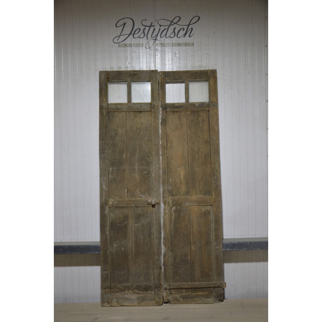 ​​​Set oude luiken 