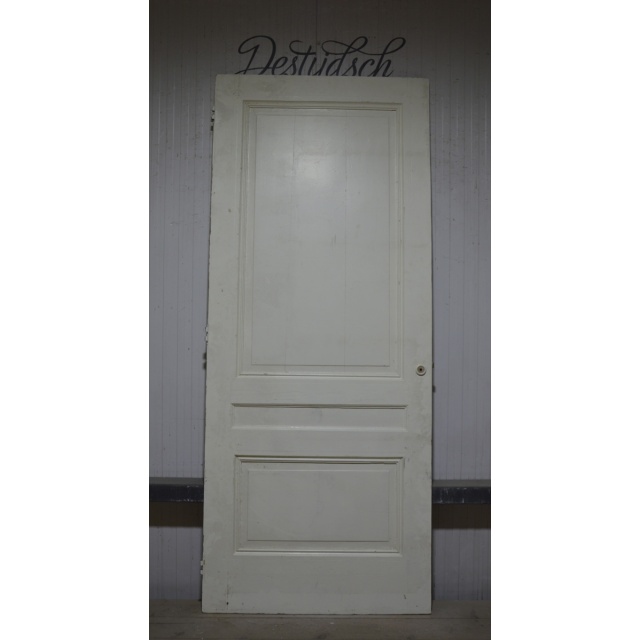 Oude drievaks paneeldeur 