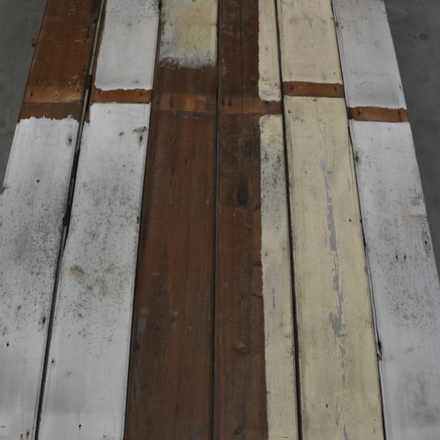  Oude geverfde planken met v-groef